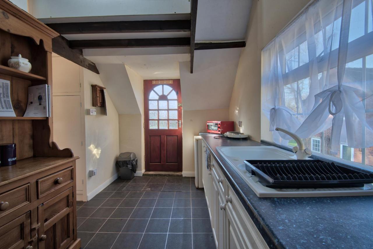 17Th-Century One Bed Studio With Parking & Garden! Elkesley Extérieur photo